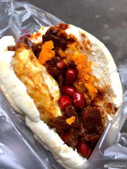 边吃瓜边吃馍,品味生活，享受悠闲时光