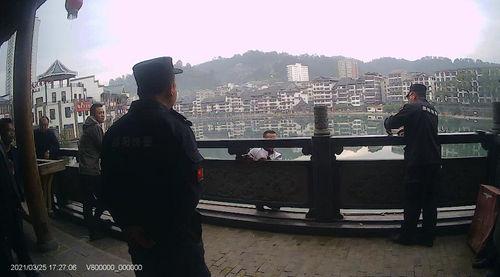 湘西交警吃瓜群众,揭秘现场执法背后的故事