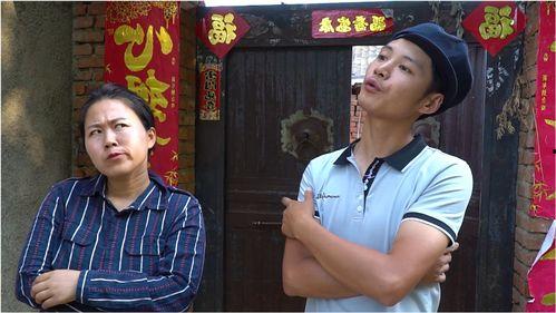 老公吃瓜视频搞笑,笑料百出，欢乐无限！