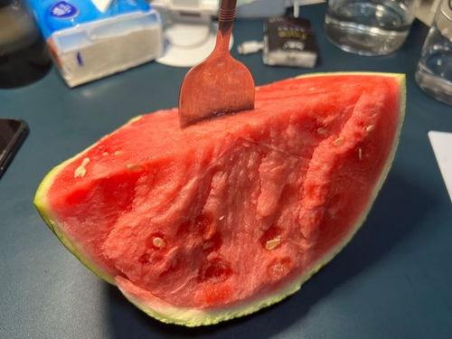 吃瓜吃多腹泻,揭秘夏日消暑美食背后的健康隐患