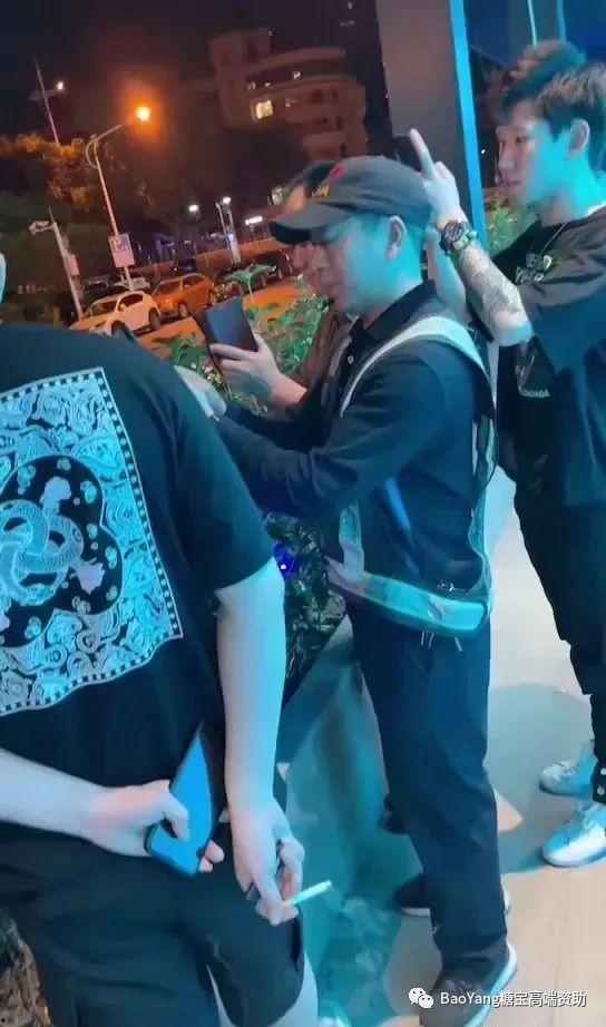 默默吃瓜最新视频,揭秘最新视频背后的热点事件