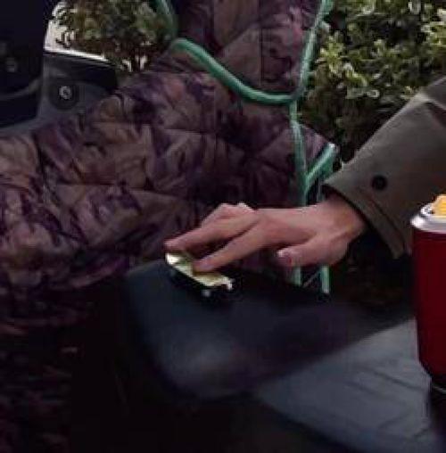 带你吃瓜手指滑板,带你领略“带你吃瓜手指滑板”的独特魅力