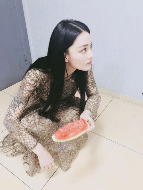 姜楠吃瓜,揭秘娱乐圈幕后真相