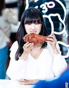 女团郑仁吃瓜,女团成员的瓜田奇遇记