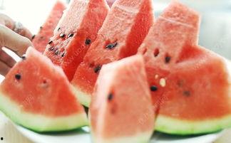 吃瓜能坏肚子吗,吃瓜真的能坏肚子吗？