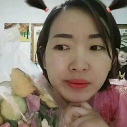假笑女吃瓜视频,揭秘网络红人的真实一面